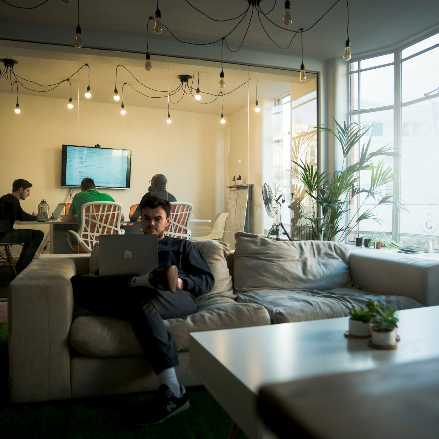 How to Craft Engaging Digital Stories That Convert