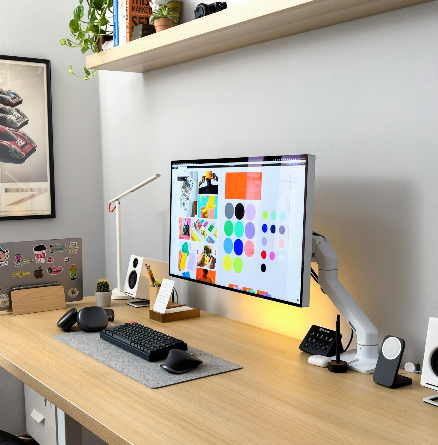 Mastering the Art of Consistent Online Storytelling